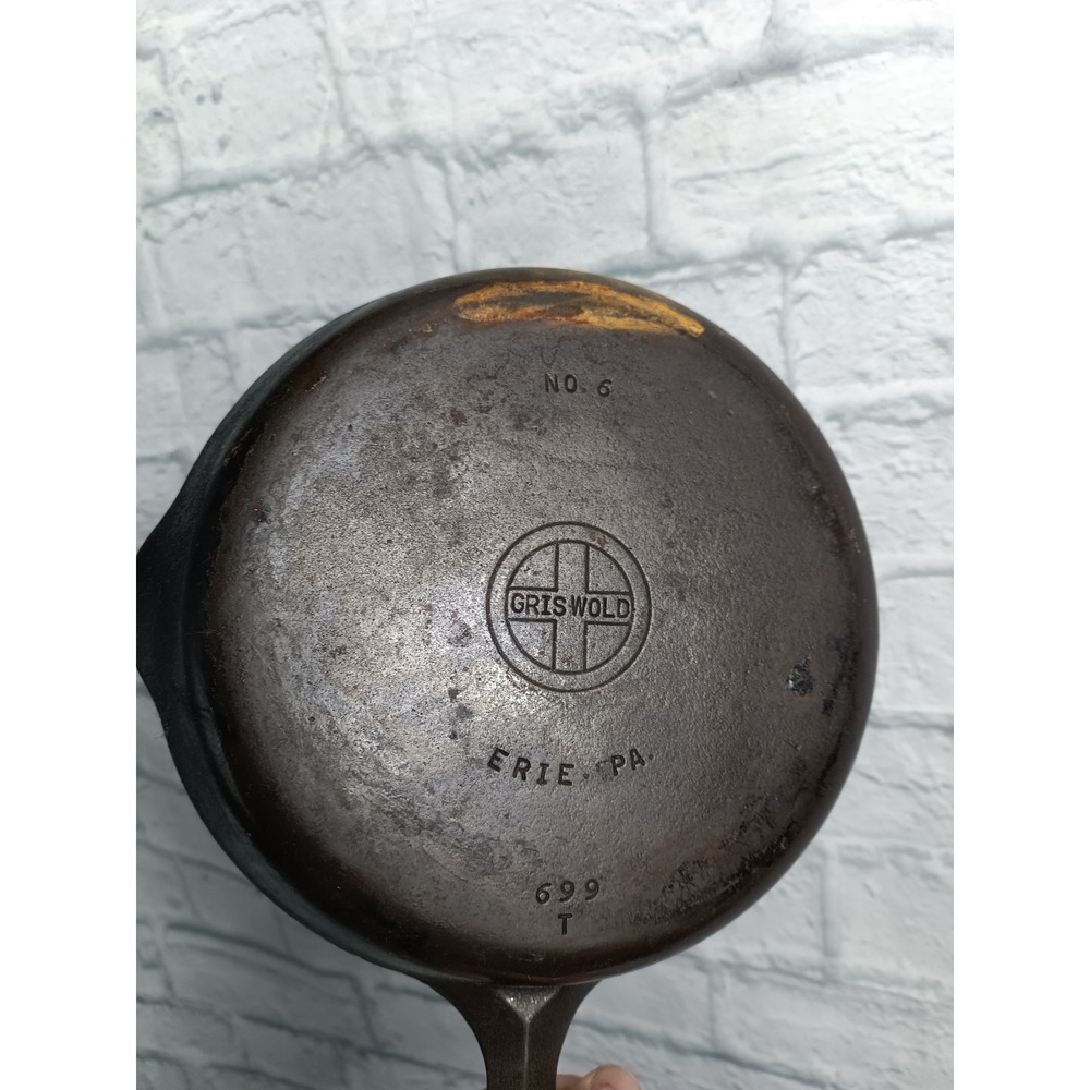 Vintage Griswold Cast Iron Skillet No. 6 Erie, PA 699 T Used